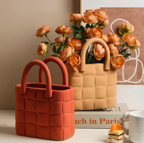 Luna  Handbag Vase